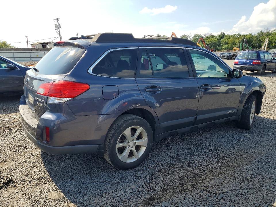 Photo 3 from auction – 2014 SUBARU OUTBACK with VIN 4S4BRBCC4E3246213