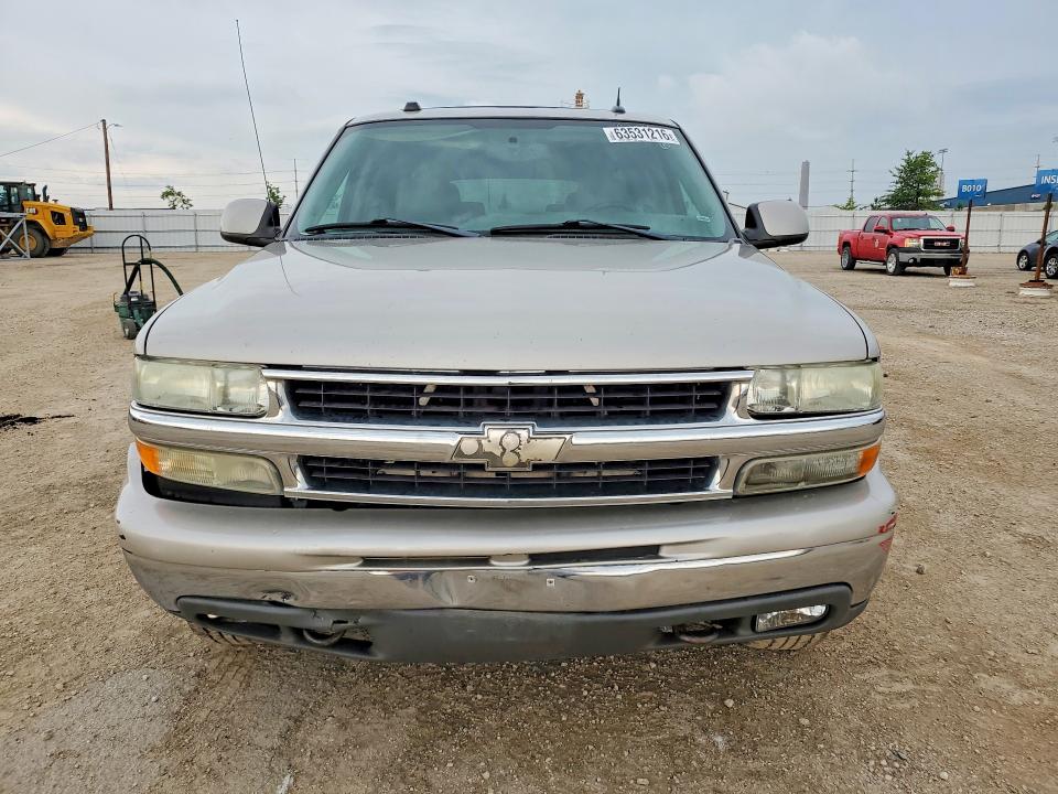 Photo 5 from auction – 2004 CHEVROLET SUBURBAN with VIN 3GNFK16Z04G311629