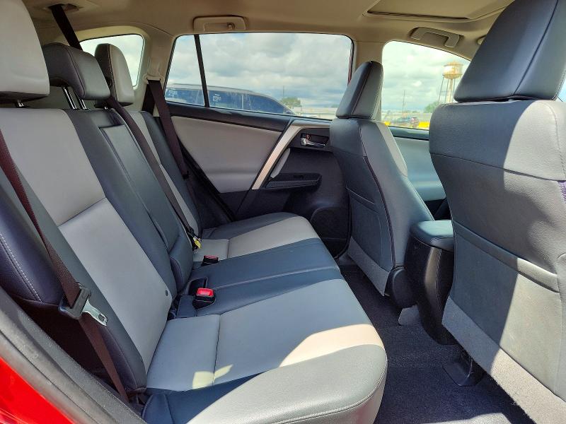 Photo 11 from auction – 2015 TOYOTA RAV4 with VIN JTMDFREV0FD147123