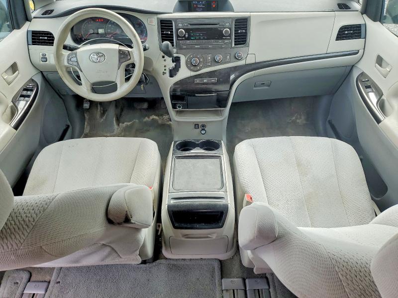 Photo 8 from auction – 2012 TOYOTA SIENNA with VIN 5TDKK3DC7CS242830
