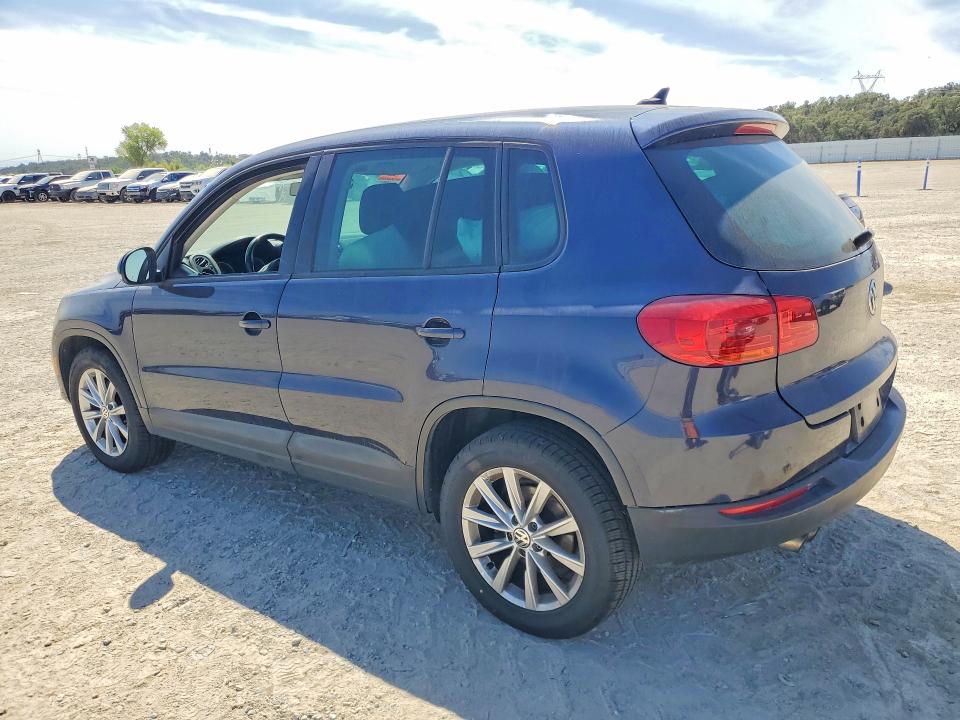 Снимка 2 от търг – 2014 VOLKSWAGEN TIGUAN с VIN WVGBV3AXXEW545551