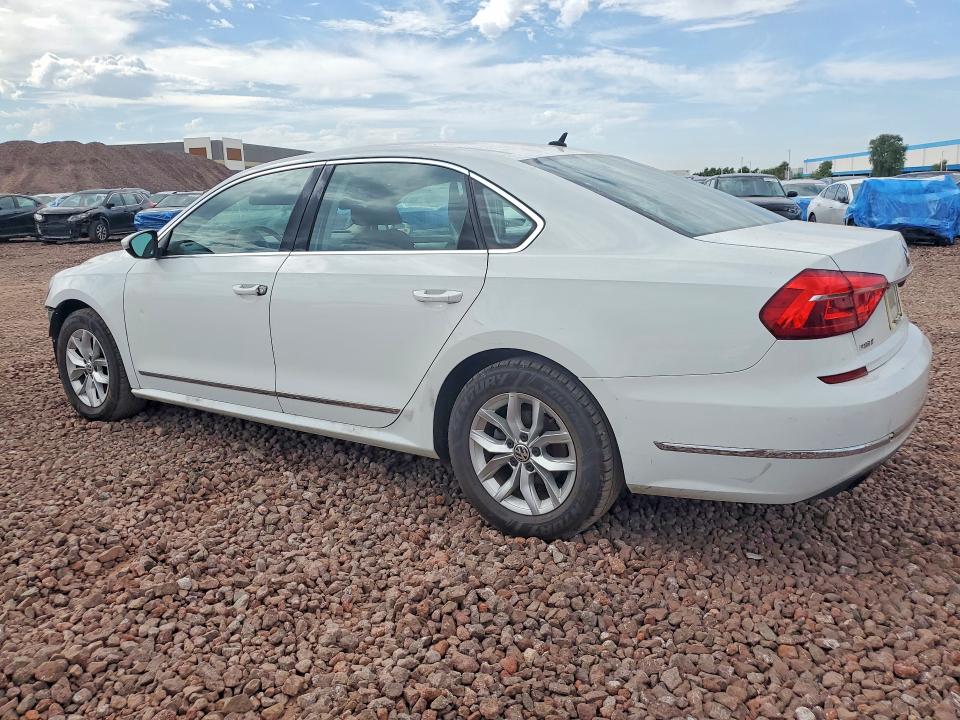 Photo 2 from auction – 2016 VOLKSWAGEN PASSAT with VIN 1VWAT7A30GC024110
