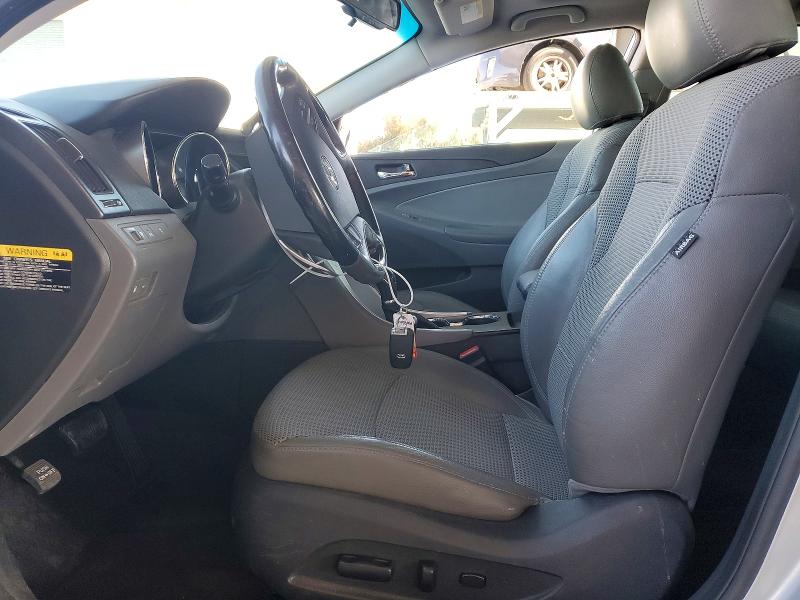 Photo 7 from auction – 2012 HYUNDAI SONATA with VIN 5NPEC4AB3CH352968