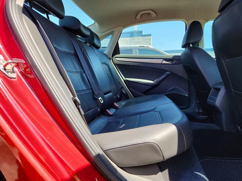 Photo 10 from auction – 2015 VOLKSWAGEN PASSAT with VIN 1VWAT7A34FC117730