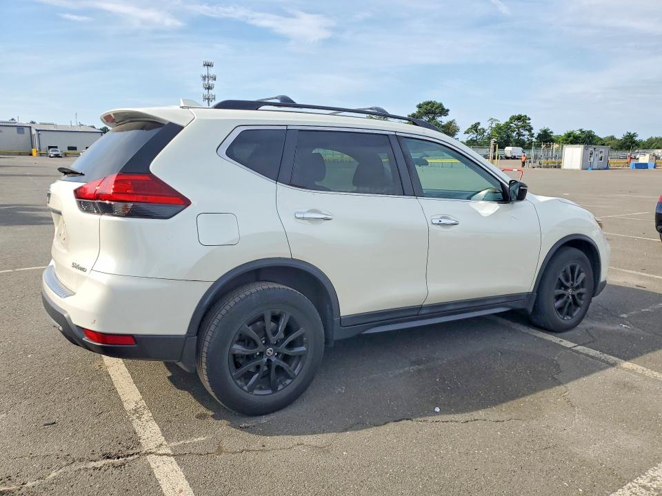 Photo 3 from auction – 2017 NISSAN ROGUE with VIN 5N1AT2MV6HC878521