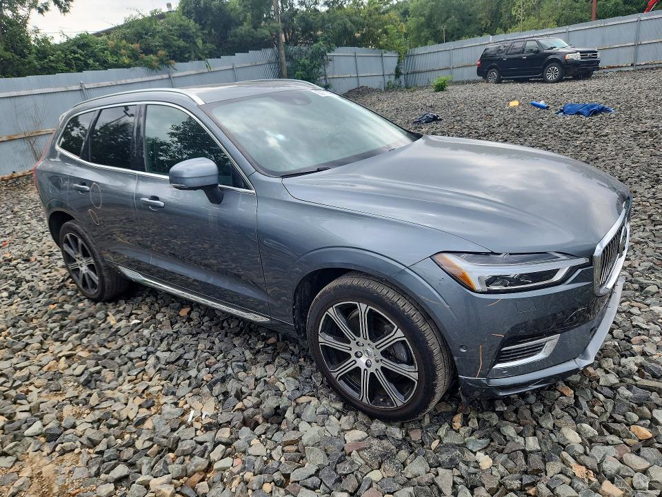 Photo 4 from auction – 2018 VOLVO XC60 with VIN LYVBR0DL4JB101968