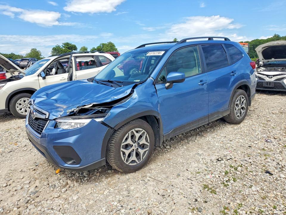 SUBARU FORESTER 2019 with VIN JF2SKAEC2KH454073 - Photo from auction