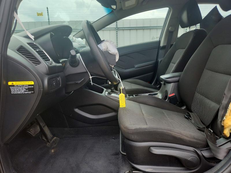Photo 7 from auction – 2017 KIA FORTE with VIN 3KPFK4A73HE130848