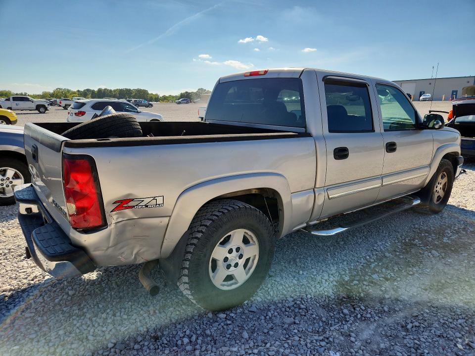 Photo 3 from auction – 2005 CHEVROLET SILVERADO with VIN 2GCEK13T551320616