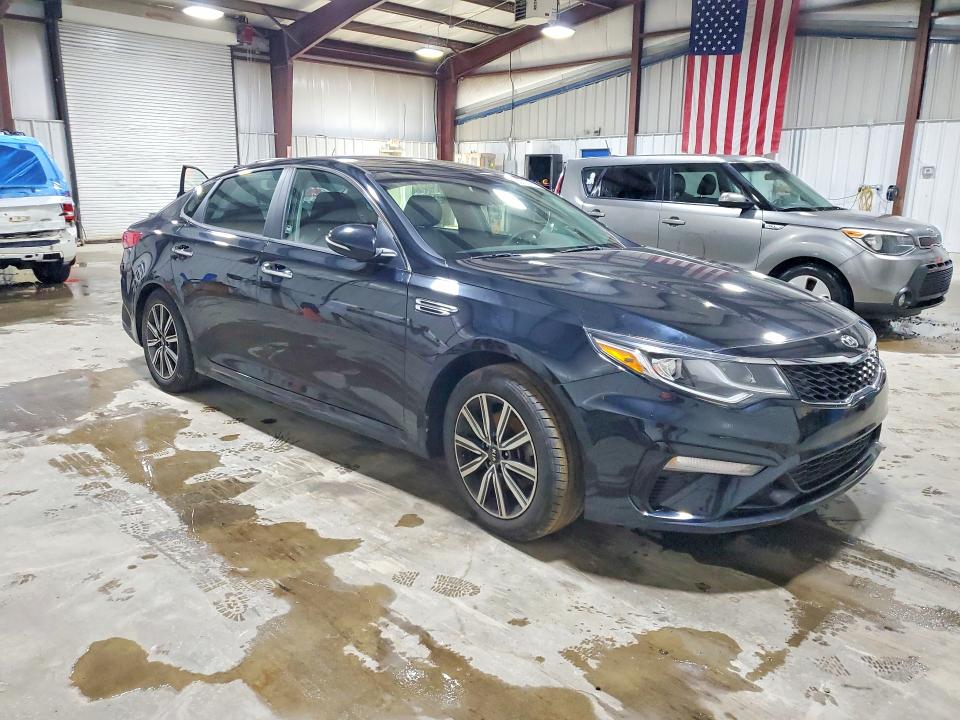 Photo 4 from auction – 2019 KIA OPTIMA with VIN 5XXGT4L35KG365214