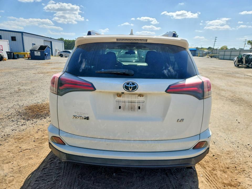Photo 6 from auction – 2017 TOYOTA RAV4 with VIN JTMZFREV6HJ109082