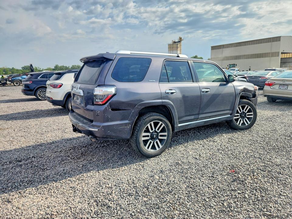 Photo 3 from auction – 2021 TOYOTA 4RUNNER with VIN JTEKU5JR3M5948632