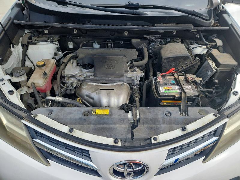 Photo 12 from auction – 2015 TOYOTA RAV4 with VIN 2T3WFREV8FW166837