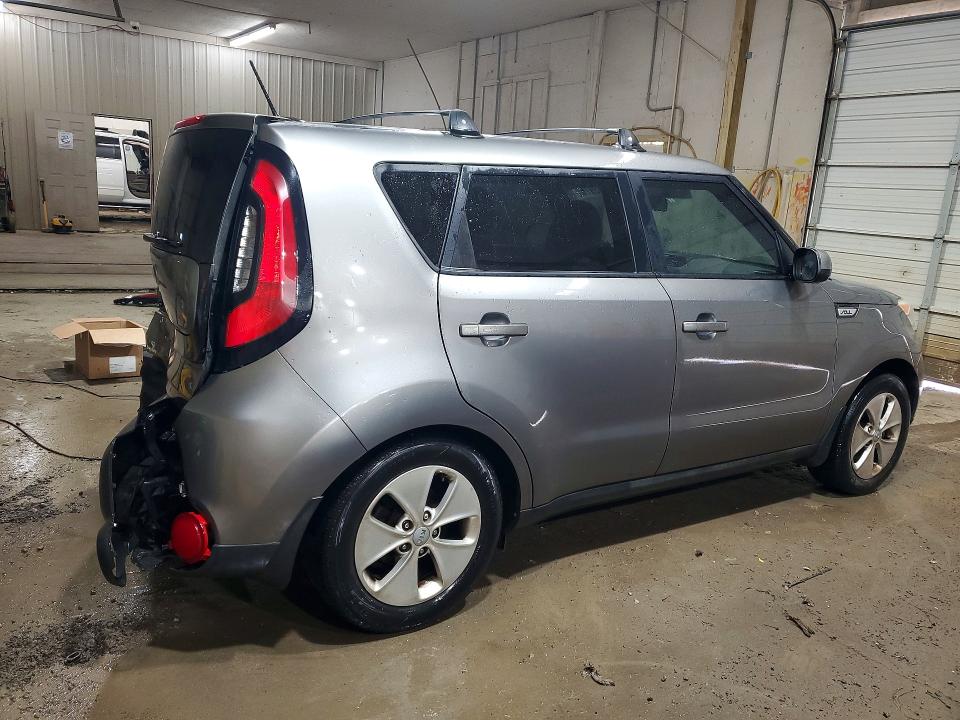 Photo 3 from auction – 2015 KIA SOUL with VIN KNDJN2A28F7209052