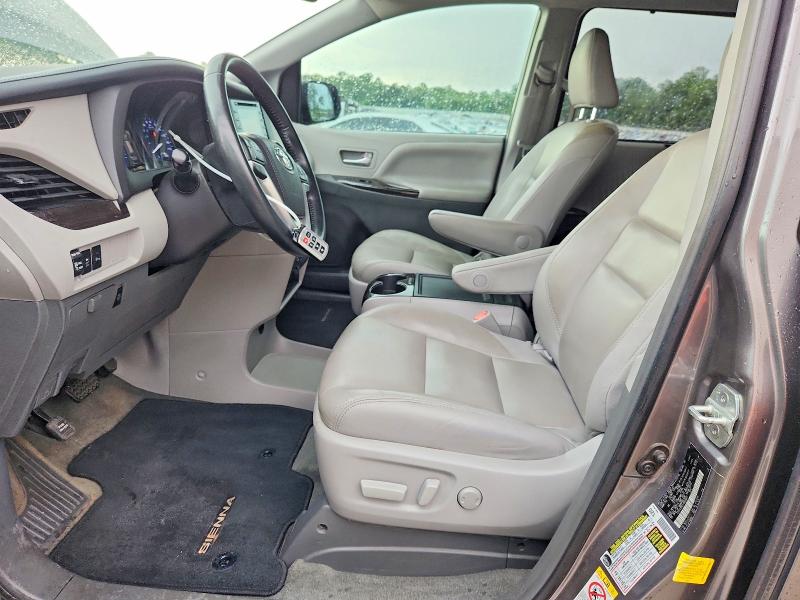 Photo 7 from auction – 2018 TOYOTA SIENNA with VIN 5TDYZ3DC4JS958877