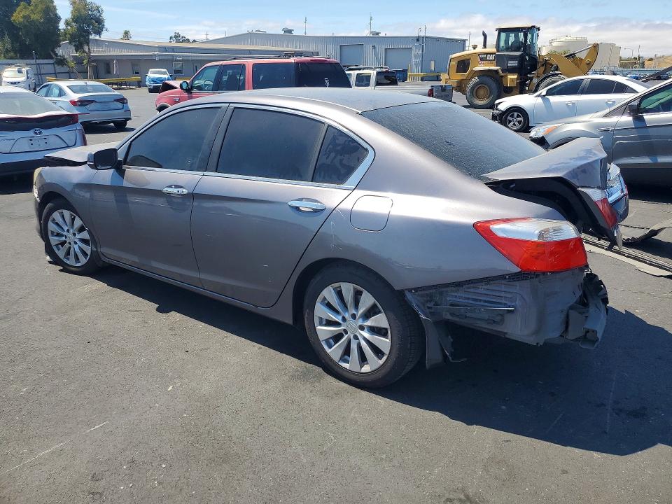 Photo 2 from auction – 2015 HONDA ACCORD with VIN 1HGCR2F73FA012456