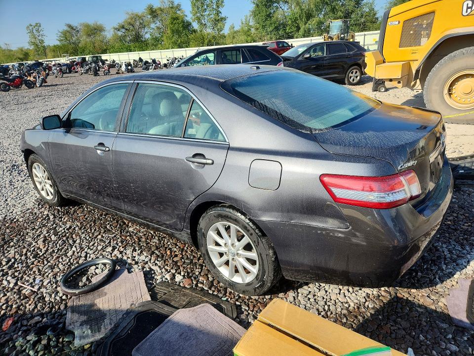 Photo 2 from auction – 2011 TOYOTA CAMRY with VIN 4T1BF3EK9BU207920