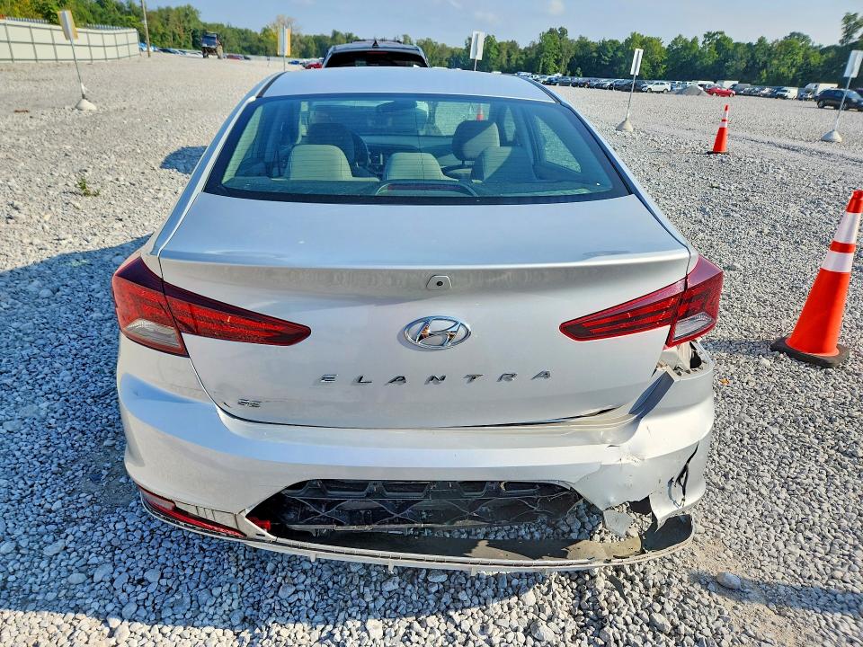Снимка 6 от търг – 2019 HYUNDAI ELANTRA с VIN 5NPD74LF4KH488508