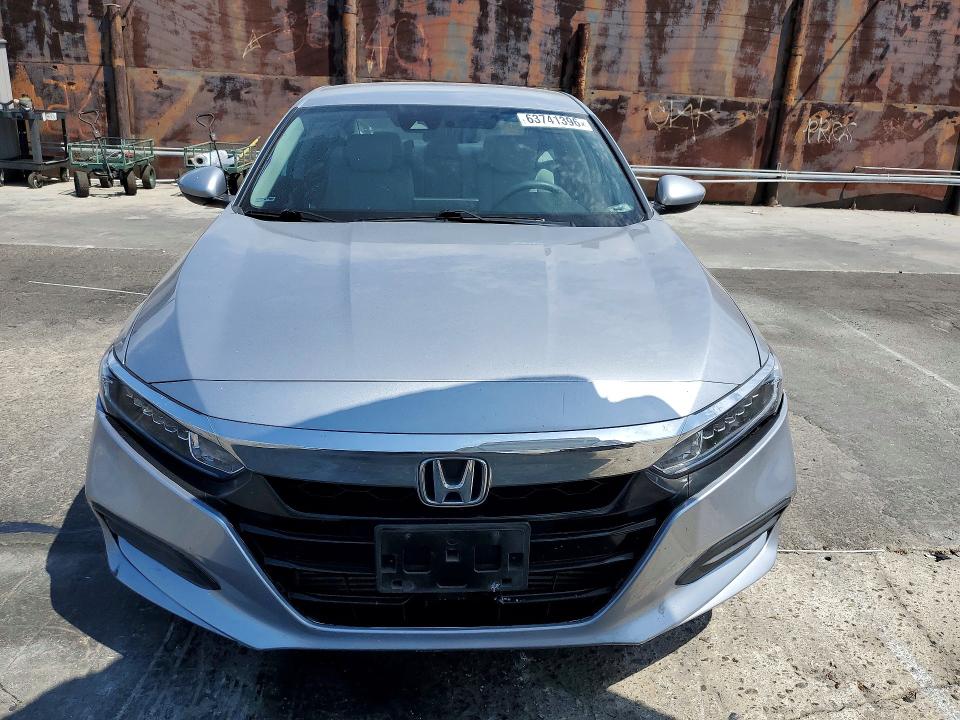 Photo 5 from auction – 2018 HONDA ACCORD with VIN 1HGCV1F13JA087930