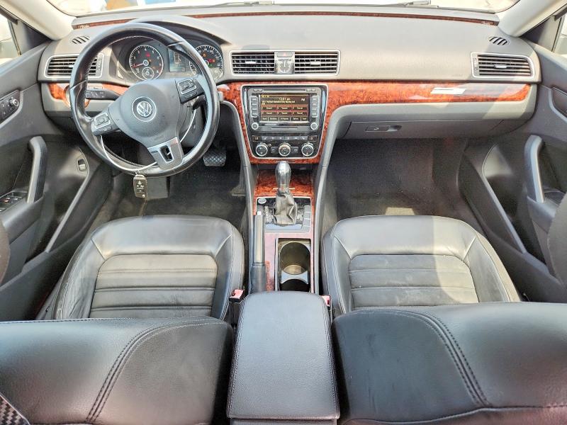 Photo 8 from auction – 2012 VOLKSWAGEN PASSAT with VIN 1VWCH7A31CC100339