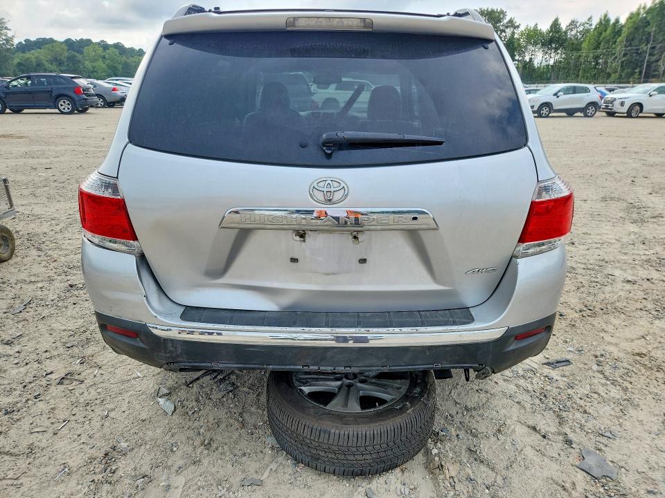Снимка 6 от търг – 2013 TOYOTA HIGHLANDER с VIN 5TDDK3EH3DS237953