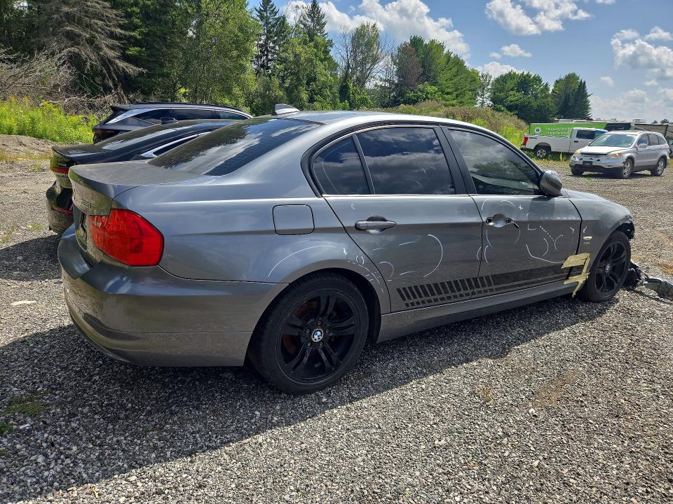 Photo 3 from auction – 2011 BMW 328 with VIN WBAPK7C59BA773004