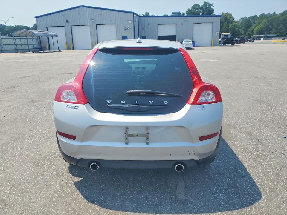 Photo 6 from auction – 2012 VOLVO C30 with VIN YV1672MK5C2273550