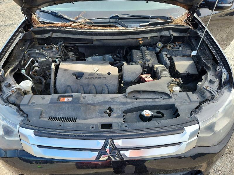 Photo 12 from auction – 2015 MITSUBISHI OUTLANDER with VIN JA4AZ3A33FZ012548