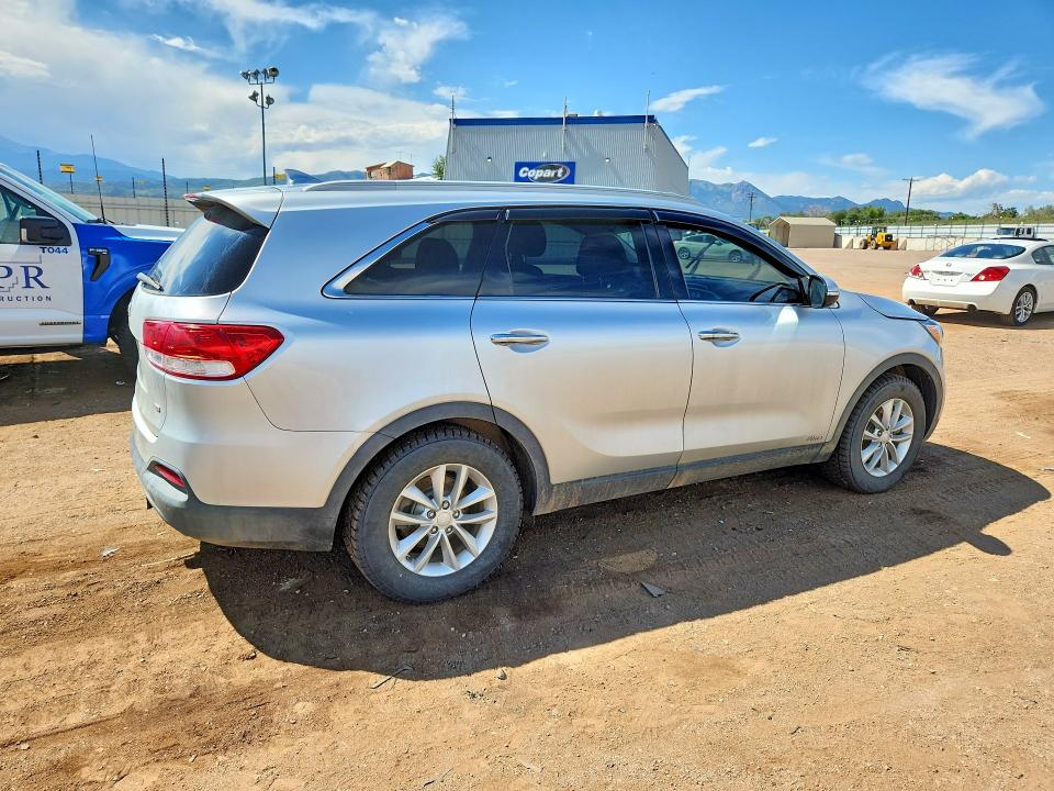 Фото 3 с аукциона – 2016 KIA SORENTO с VIN 5XYPGDA37GG034662