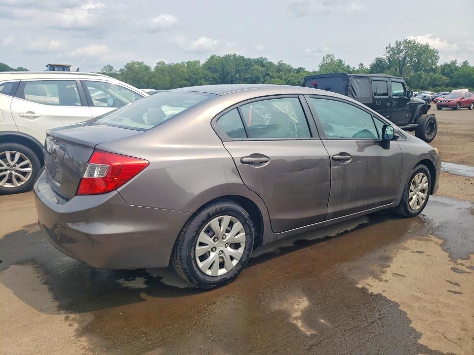 Photo 3 from auction – 2012 HONDA CIVIC with VIN 19XFB2F55CE334202
