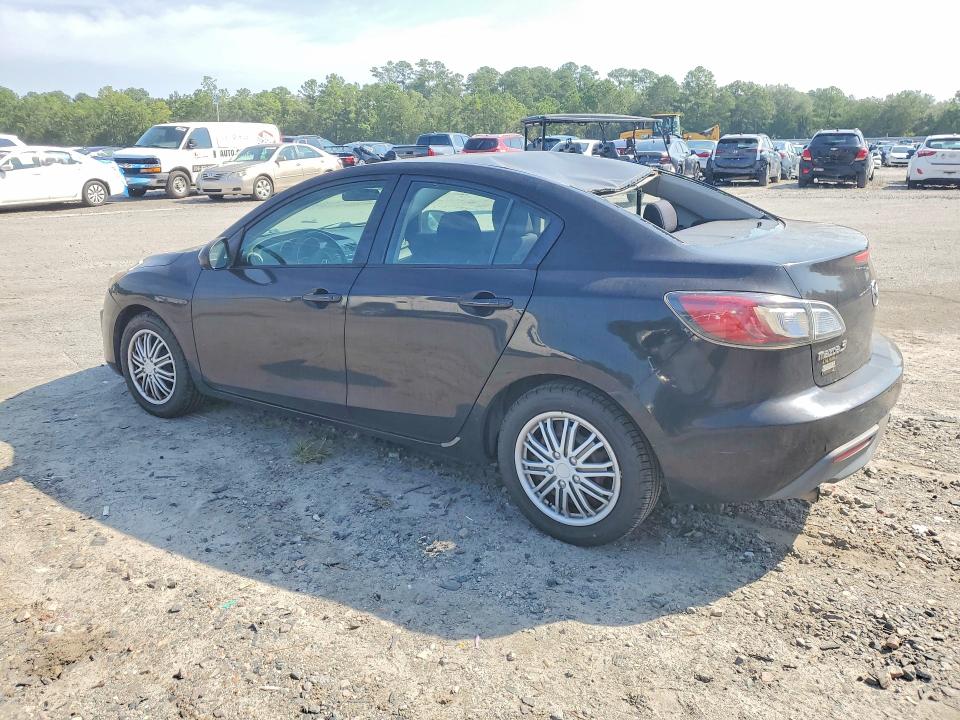 Photo 2 from auction – 2011 MAZDA 3 with VIN JM1BL1UF0B1496435