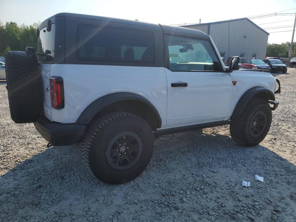 Photo 3 from auction – 2023 FORD BRONCO with VIN 1FMDE5CH3PLB25208