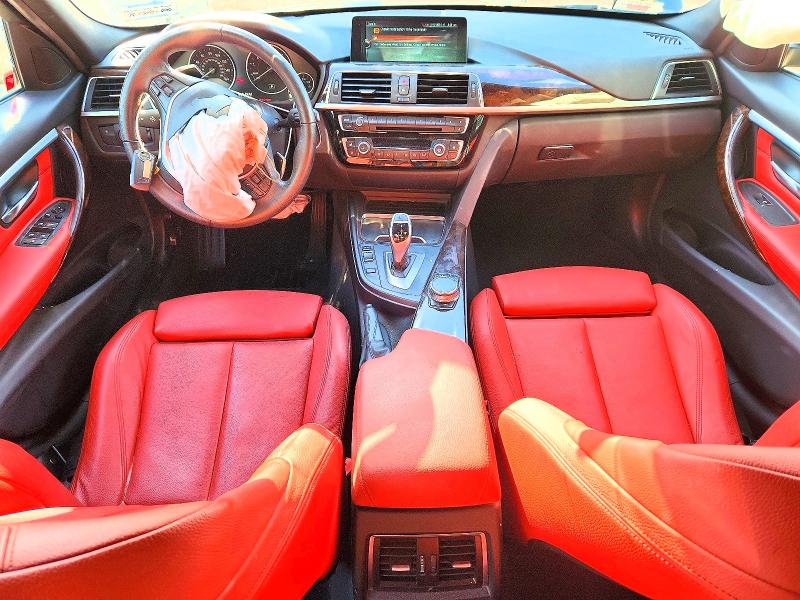 Foto 8 de la subasta – 2017 BMW 330 con VIN WBA8D9C30HA005056