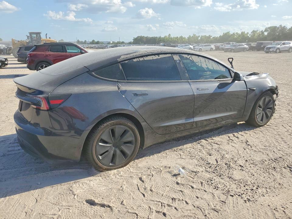 Zdjęcie 3 z aukcji – 2024 TESLA MODEL 3 z VIN 5YJ3E1EA0RF861232