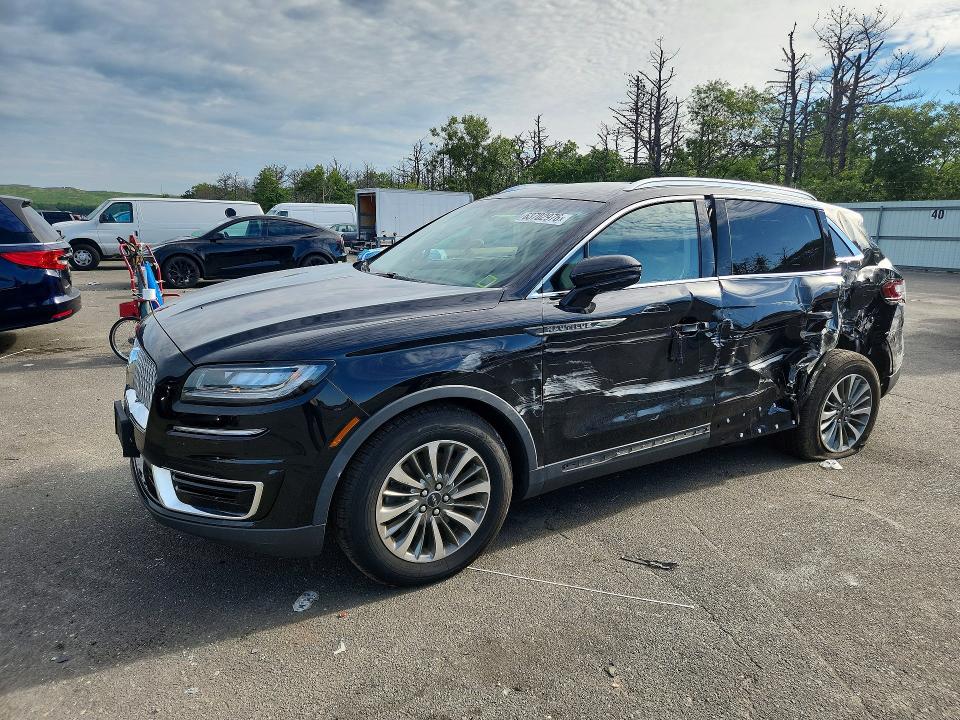 LINCOLN NAUTILUS 2020 with VIN 2LMPJ8J90LBL20347 - Photo from auction
