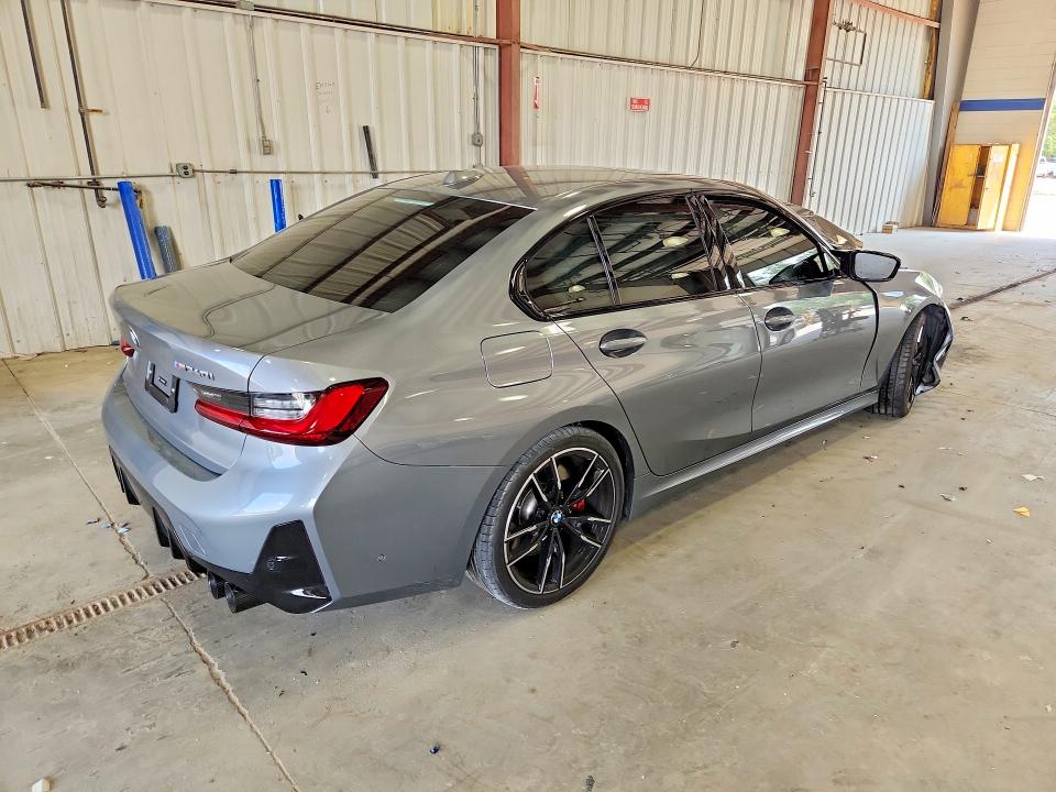 Photo 3 from auction – 2024 BMW M340I with VIN 3MW49FS07R8E80030