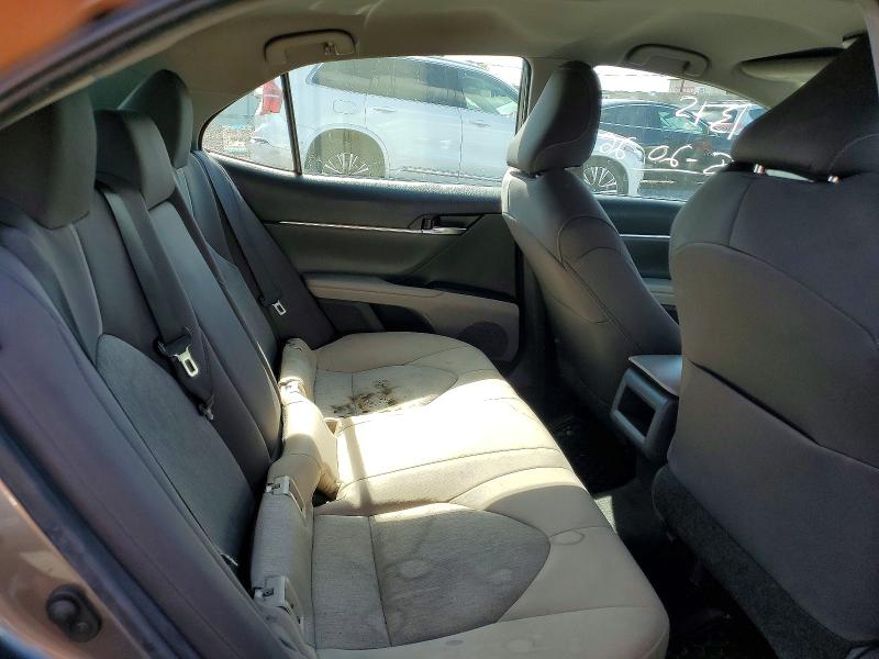 Photo 10 from auction – 2021 TOYOTA CAMRY with VIN 4T1C11AK4MU524178