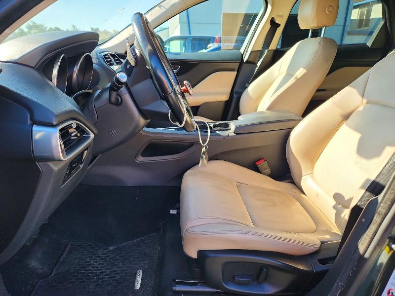 Photo 7 from auction – 2017 JAGUAR F-PACE with VIN SADCJ2BV6HA499671