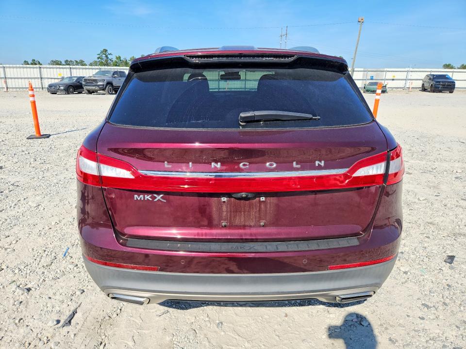 Photo 6 from auction – 2017 LINCOLN MKX with VIN 2LMPJ6KRXHBL16249