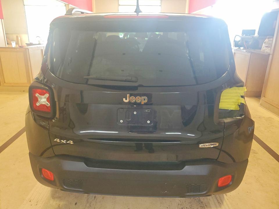 Photo 6 from auction – 2017 JEEP RENEGADE with VIN ZACCJBBBXHPF97880