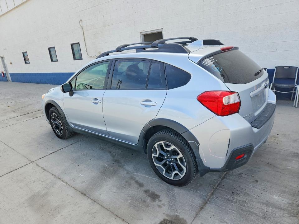 Photo 2 from auction – 2016 SUBARU CROSSTREK with VIN JF2GPANC0GH237913