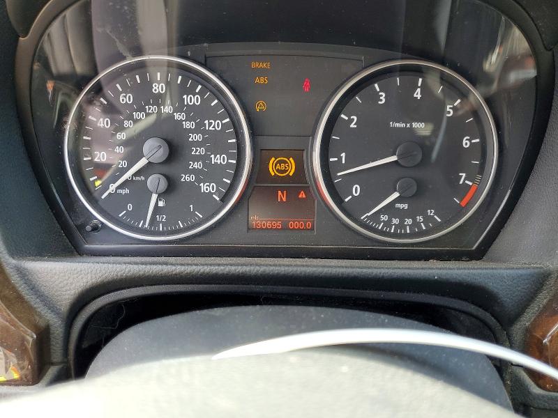 Photo 9 from auction – 2006 BMW 325 with VIN WBAVB13526PT17188