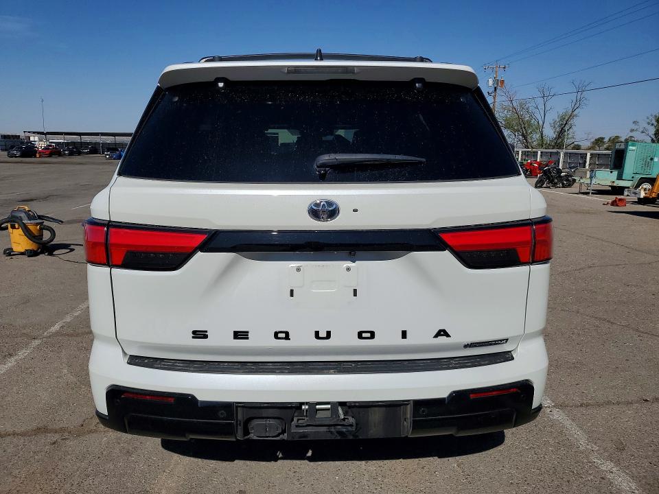 Photo 6 from auction – 2025 TOYOTA SEQUOIA with VIN 7SVAAABA3SX053028