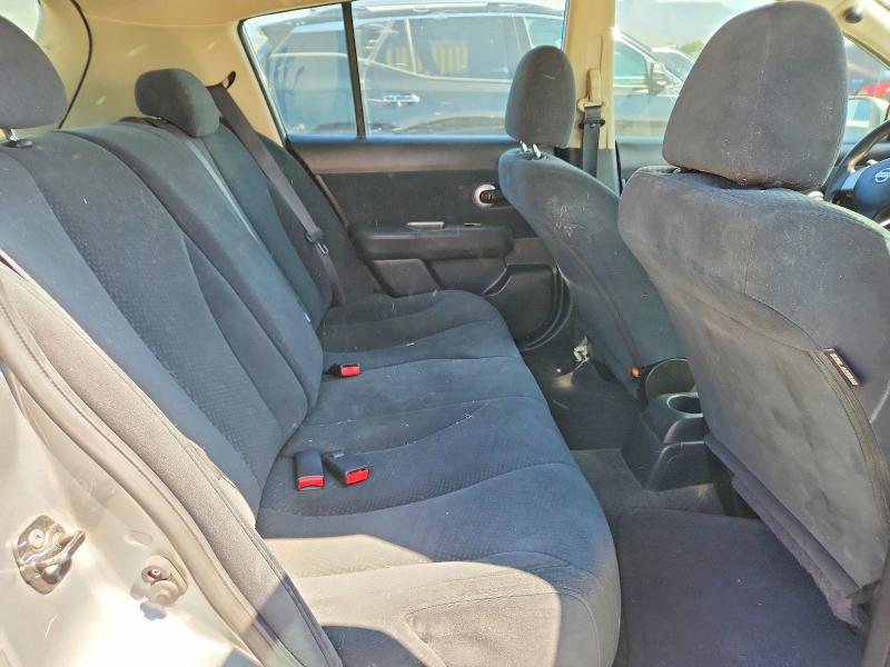 Photo 10 from auction – 2010 NISSAN VERSA HATCHBACK with VIN 3N1BC1CP5AL435876