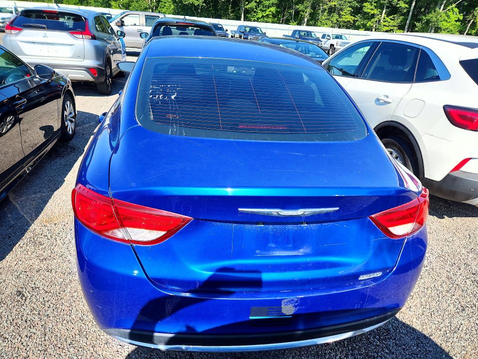 Photo 6 from auction – 2016 CHRYSLER 200 with VIN 1C3CCCAB4GN172975