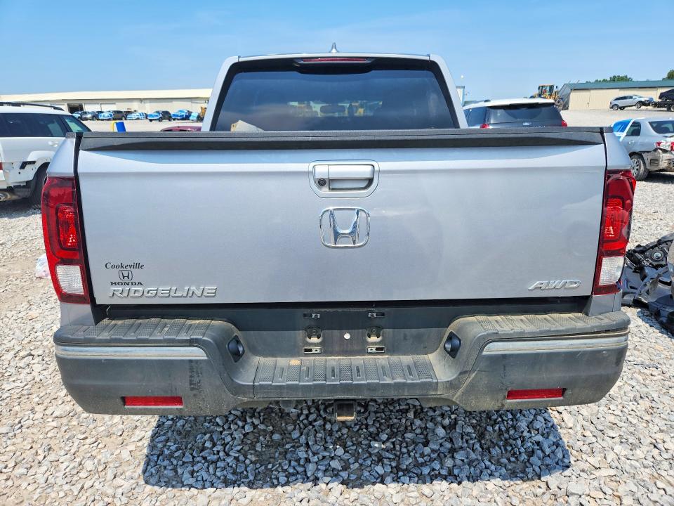 Photo 6 from auction – 2017 HONDA RIDGELINE with VIN 5FPYK3F62HB019079