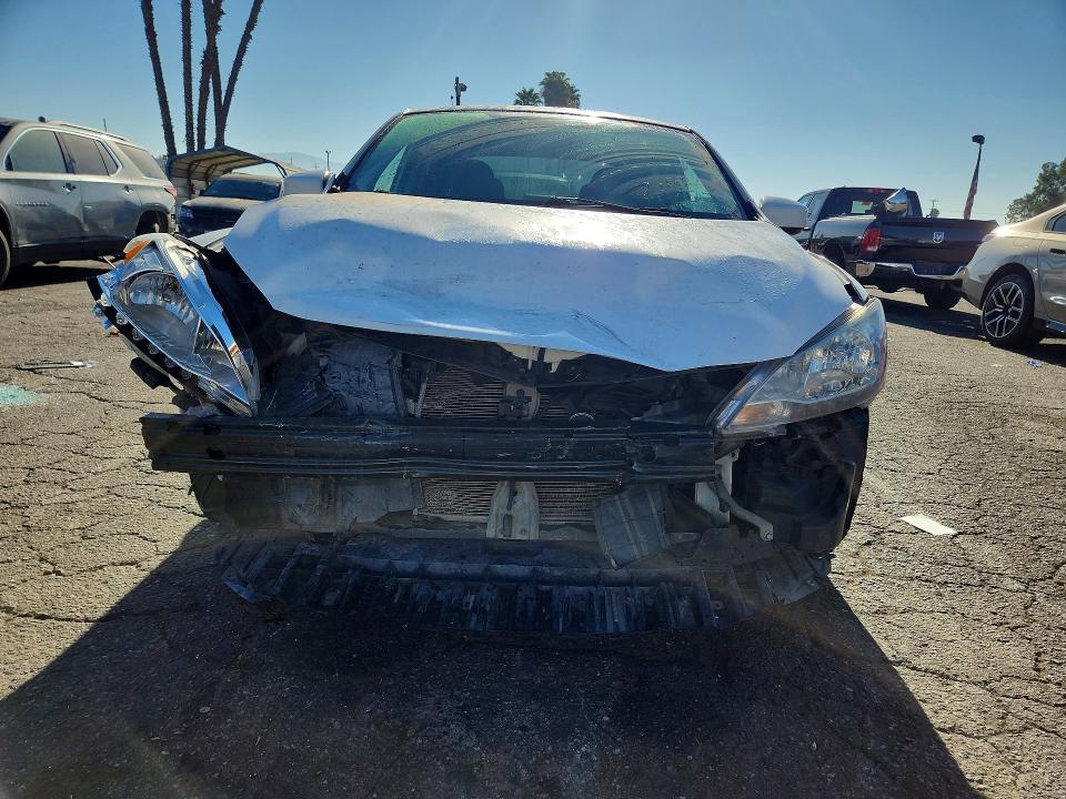 Photo 5 from auction – 2015 NISSAN SENTRA with VIN 3N1AB7AP7FY263493