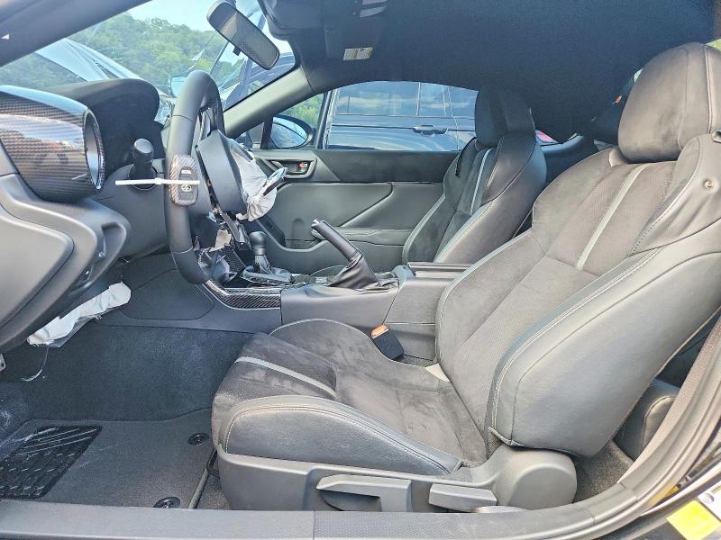 Фото 7 с аукциона – 2026 TOYOTA GR 86 с VIN JF1ZNBE13T8076913