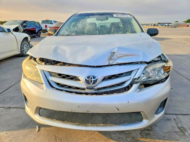 Photo 5 from auction – 2013 TOYOTA COROLLA with VIN 5YFBU4EE5DP223994