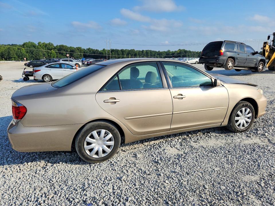 Photo 3 from auction – 2005 TOYOTA CAMRY with VIN 4T1BE32K15U057961